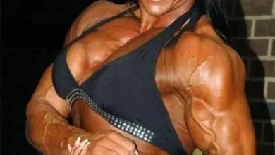 body builder 30 thumb