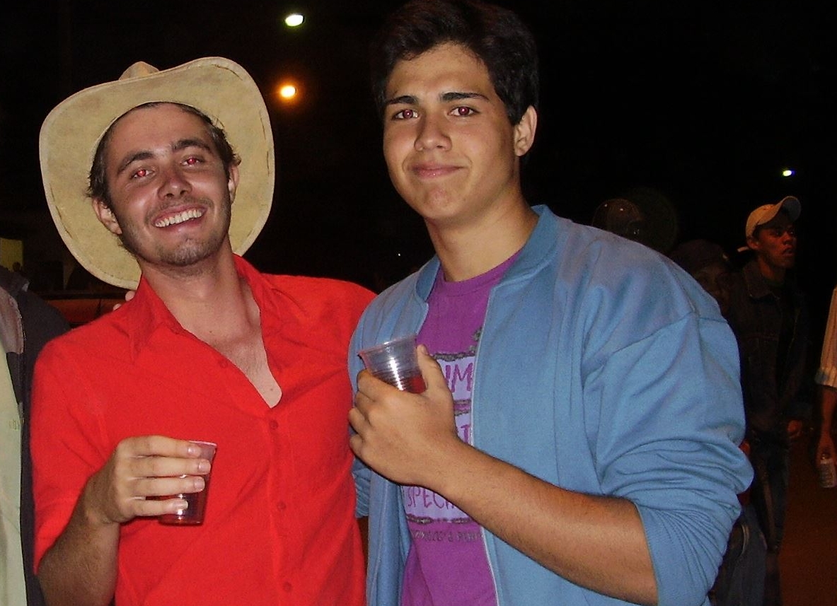 Eu, Rafael Gouveia de vermelho e Tullio de camisa azul