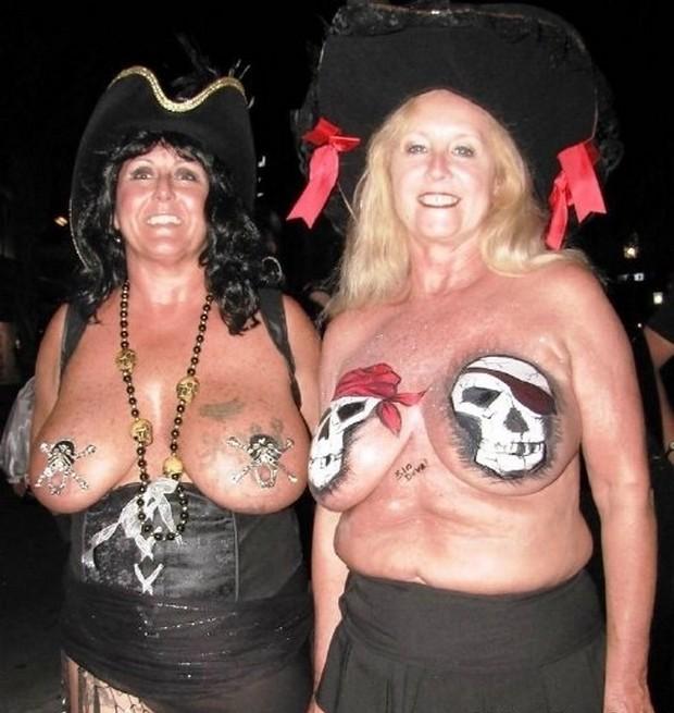 Arte na pele, nudez madura e ousadia sem limite