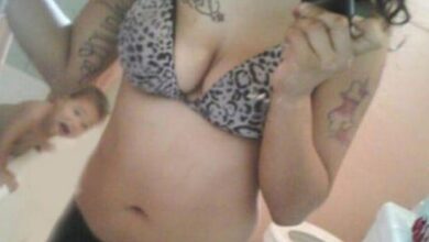 mamaes safadas tirando foto no espelho