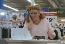 pessoas esquisitas em supermercado 461