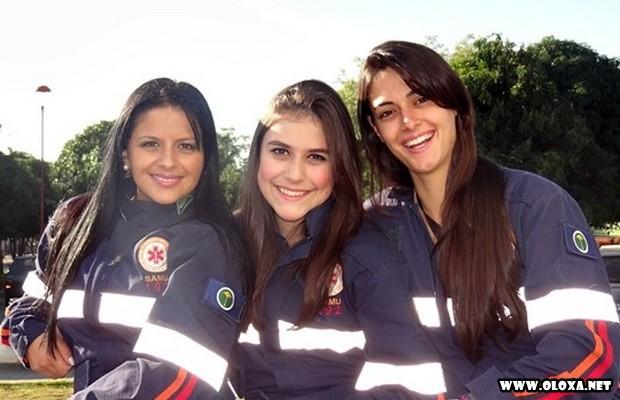 Quando a sirene toca e quem sai da ambulância é uma delícia uniformizada com olhar de quem sabe entubar (de tudo)