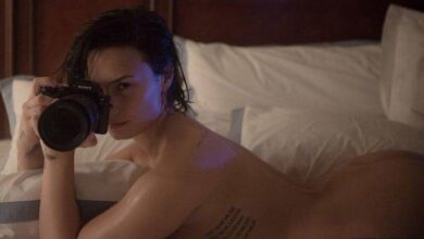 Demi Lovato nua em fotos e video para revista americana 1