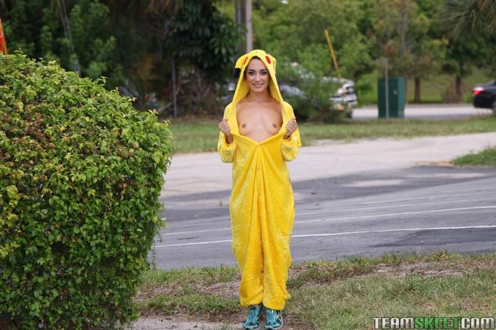 Pikachu safada pronta pra 