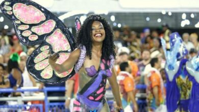 Peladona sem tapa sexo faz escola de samba ser penalizada 1