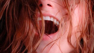 oloxa mulher se masturbando