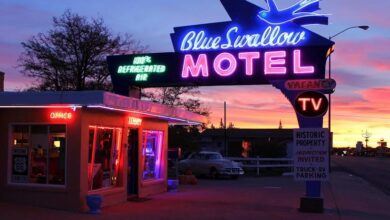 3400129380 KFwIG0sd Blue Swallow Motel