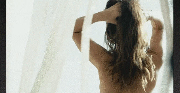 11 gifs da Paolla Oliveira nua em Felizes para Sempre 4