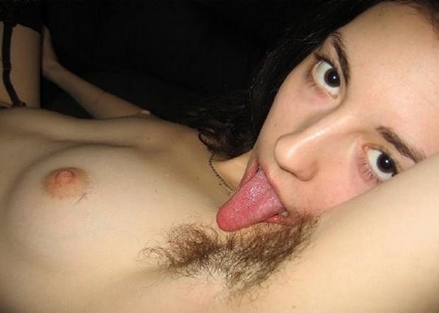 Peitos pra fora, língua no suvaco e zero vergonha