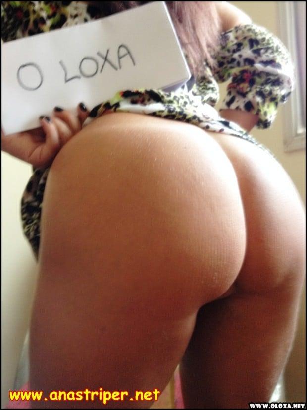 Pelada, safada e exibida pra caralho