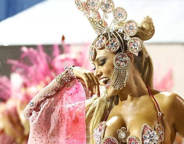 50 mulheres mais gostosas do carnaval 10