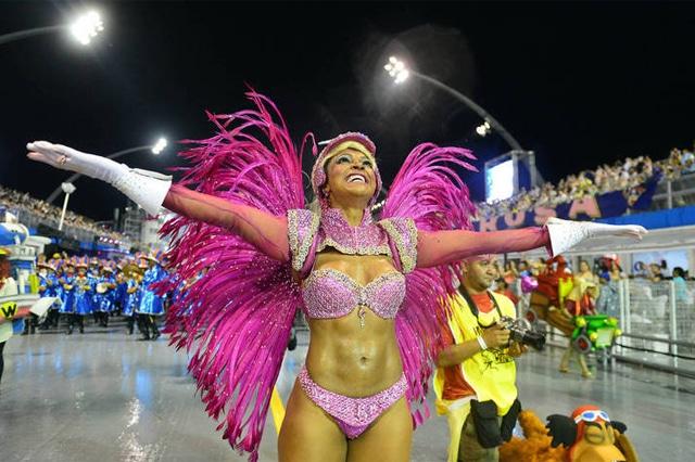 50 mulheres mais gostosas do carnaval 24