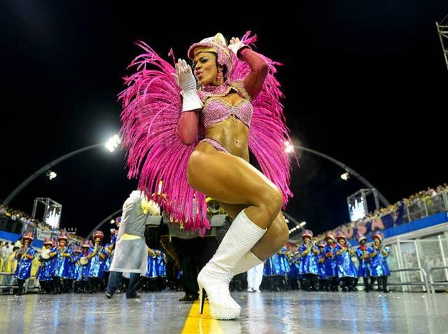 50 mulheres mais gostosas do carnaval 25