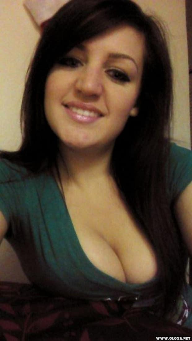 Tetas grandes, lindas e prontas pra tua punheta