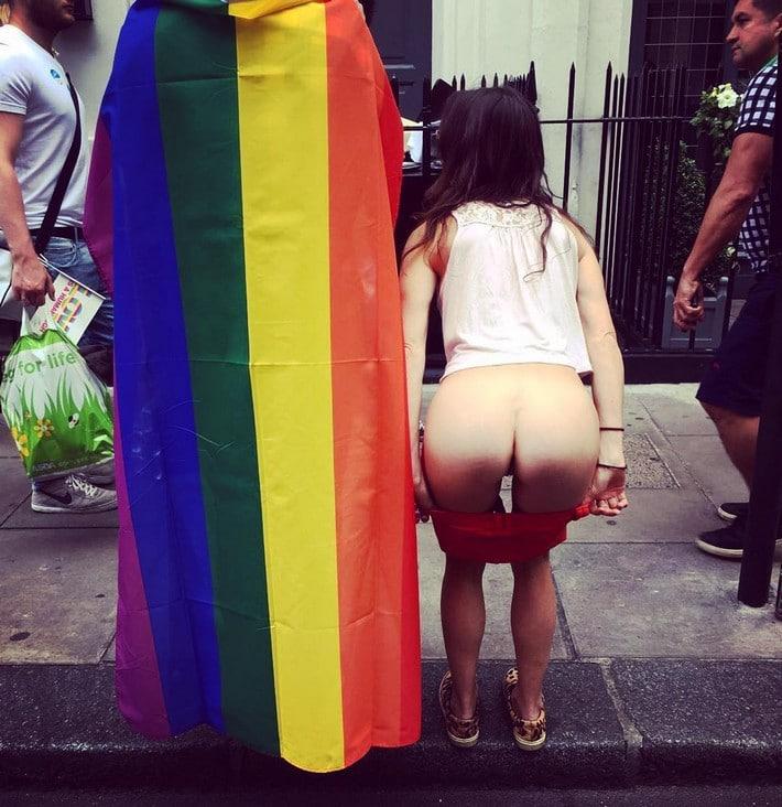 A nova moda e tirar fotos mostrando a bunda 1