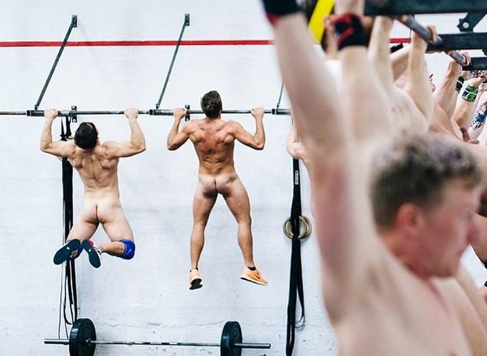 Academia para malhar pelado chega ao Brasil (2)