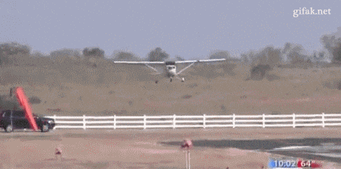 As piores decolagens e aterrissagem de avioes em gifs 13