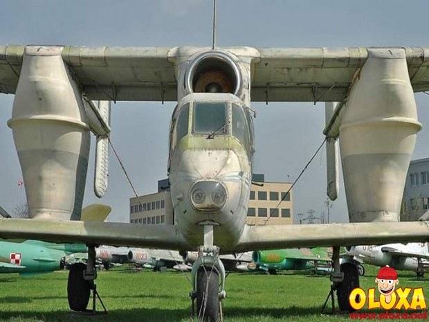 Aviões estranhos e diferentes (5)
