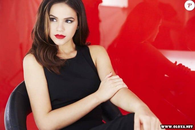 Bruna Marquezine grava seminua en cena de sexo com Letícia Colin (2)