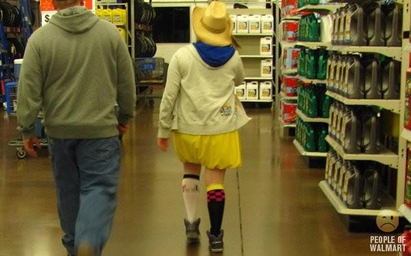 Clientes bizarros do Walmart pelo mundo 10