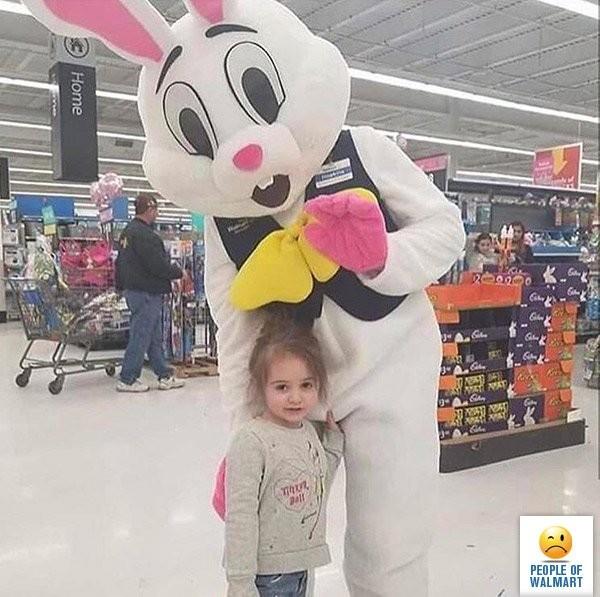 Clientes bizarros do Walmart pelo mundo 11