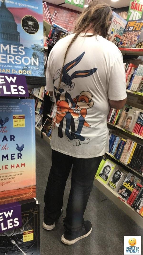Clientes bizarros do Walmart pelo mundo 19