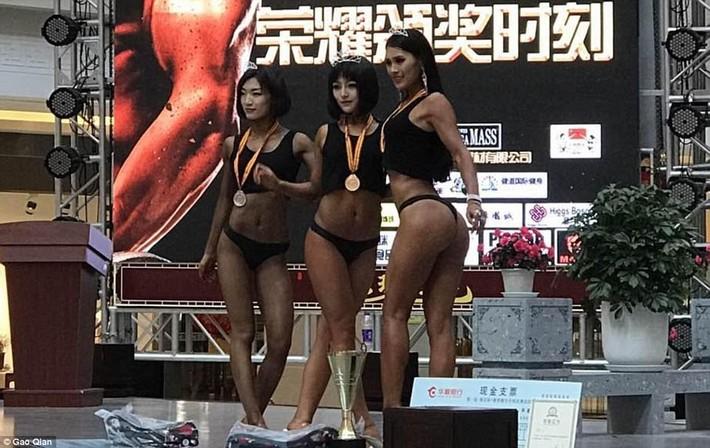 Conhecam Gao Qian A dona da bunda mais bonita da China 6