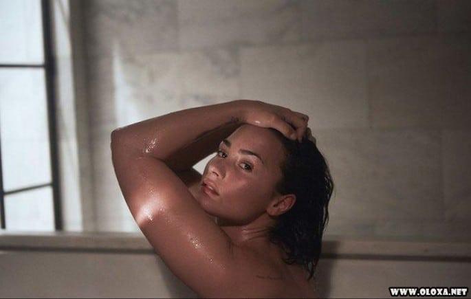 Demi Lovato nua, sem maquiagem e sem retoques na Vanity Fair 17 Demi Lovato nua em fotos e video para revista americana 4