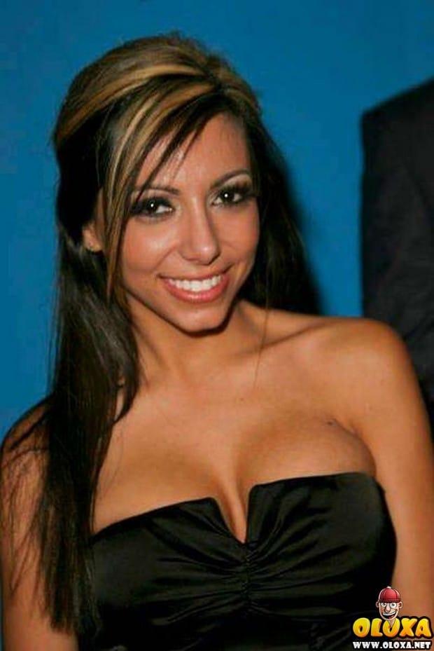 Estrelas Pornô na Vida Real – Sim, Elas Também Usam Roupa 18 Estrelas porno na vida real 5