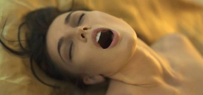 Faça uma mulher delirar e gozar muito com essas dicas