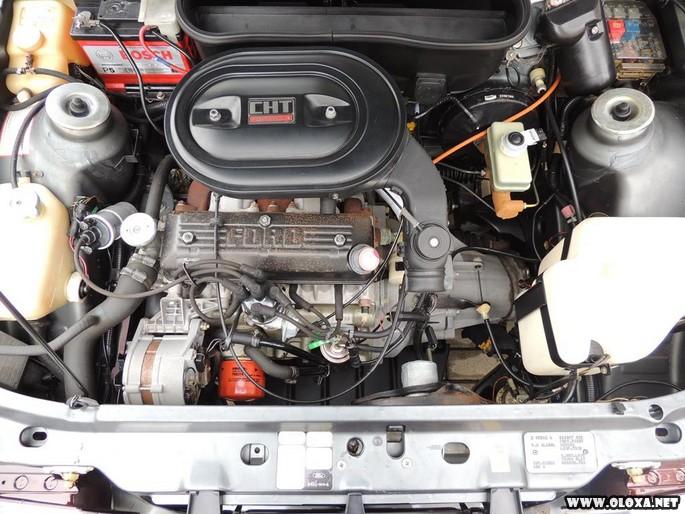 Ford Escort XR-3 1985 0KM é encontrado abandonado