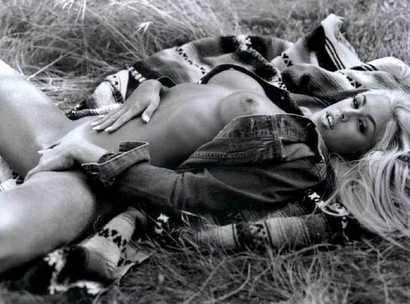 Fotos Playboy Joana Prado Feiticeira nua 1999 2000 e 2002 23