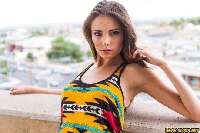 Garotas sexy: elas sabem, e fazem questão de esfregar na sua cara 18 Garotas Sexy Oloxa 5
