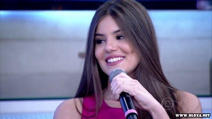 Gata da vez Camila Queiroz Angel de Verdades Secretas 24