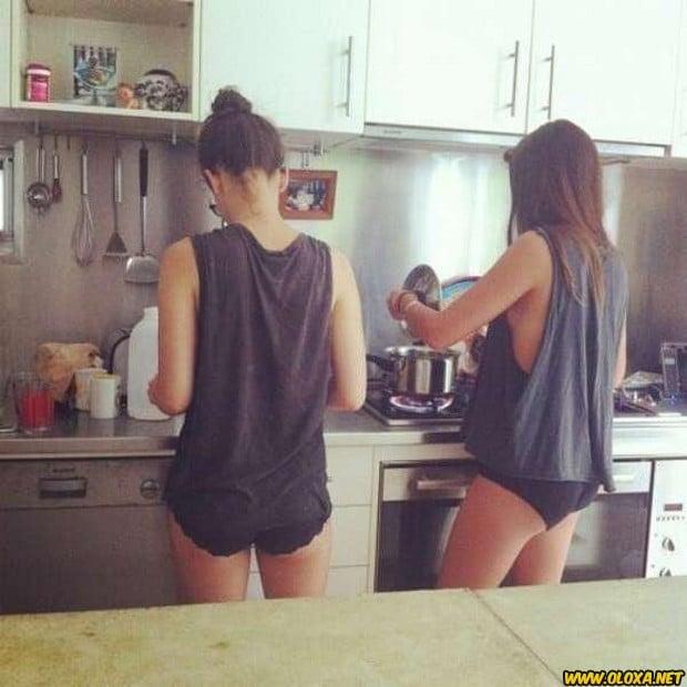 Gatas na cozinha 32