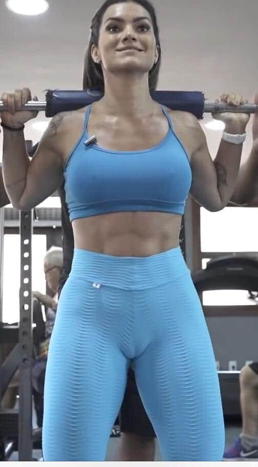 Kelly Key tem um belo capo de Fusca 2