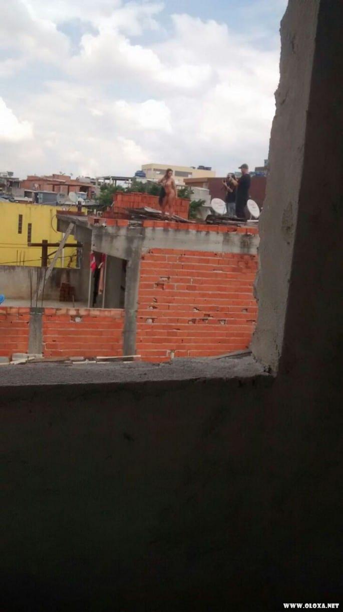 Mulher Melao nua na lage Caiu na net 11