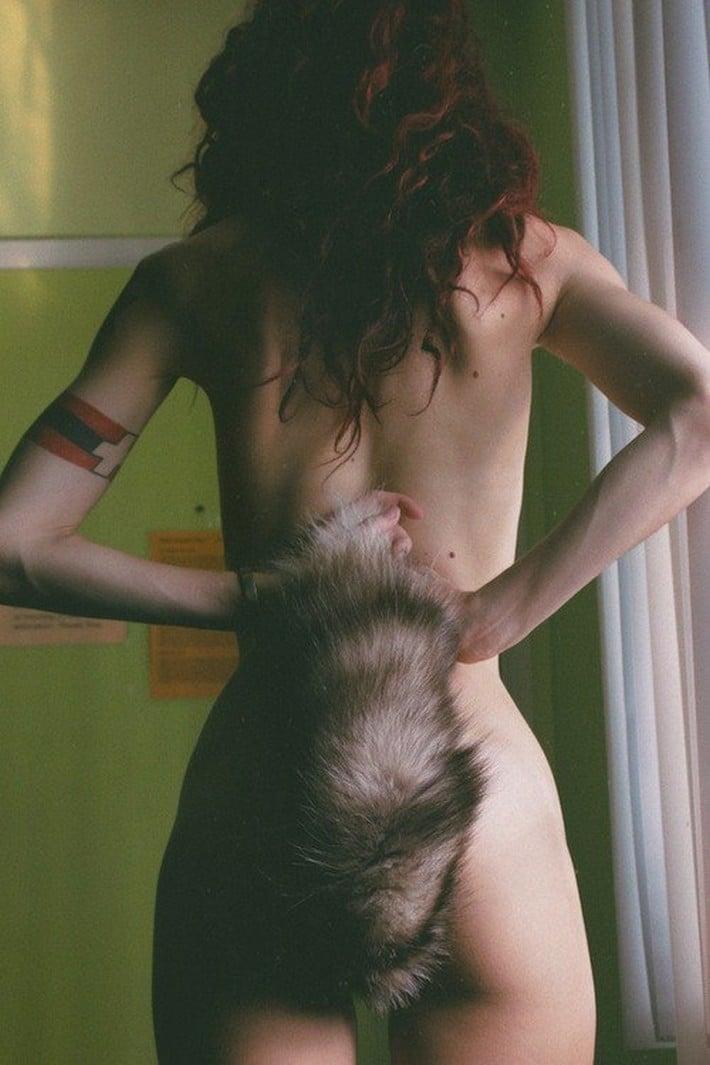 Novo fetiche entre as mulheres Rabo de raposa 15