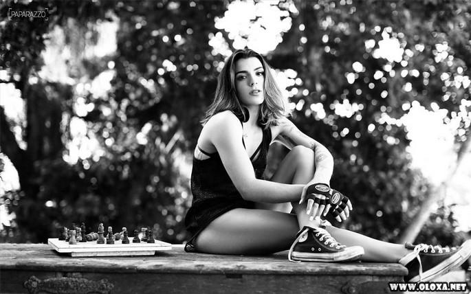 Petra Mattar nua no Paparazzo (25)