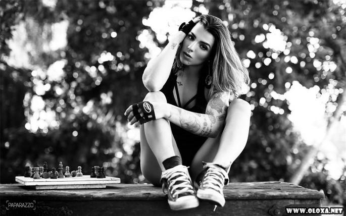 Petra Mattar nua no Paparazzo (26)