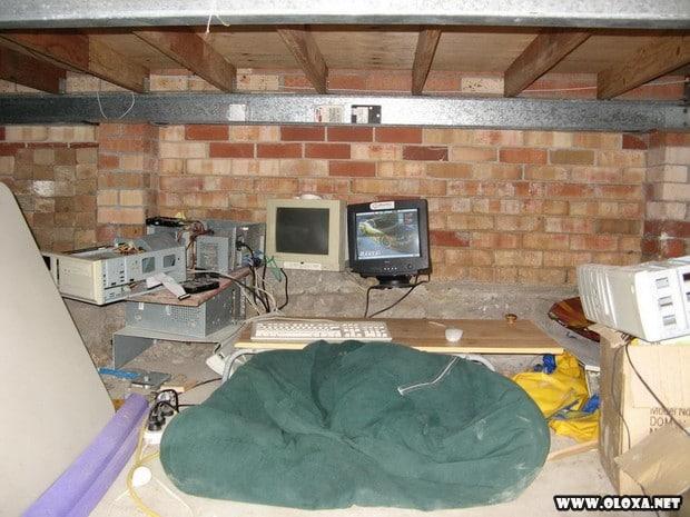Salas de computadores de nerds bagunceiros 31 Salas de computadores de nerds bagunceiros 18