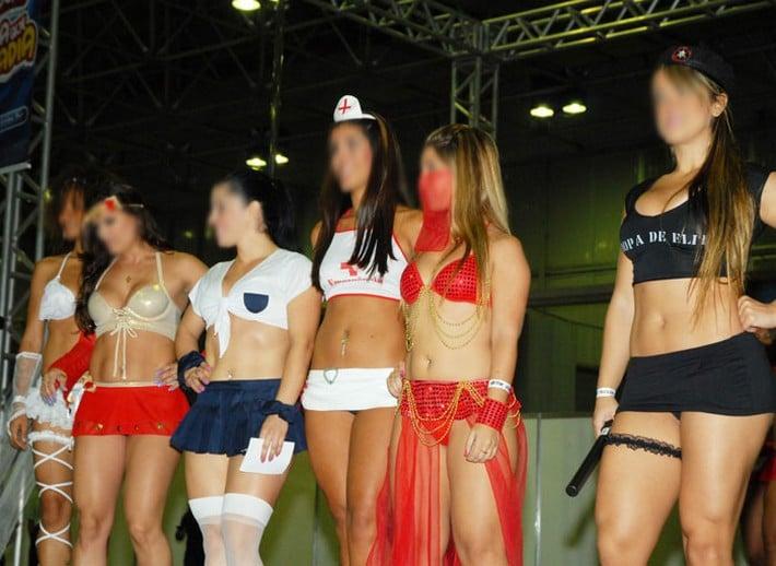 Sexy Hot reúne estrelas do pornô durante a Sexy Fair