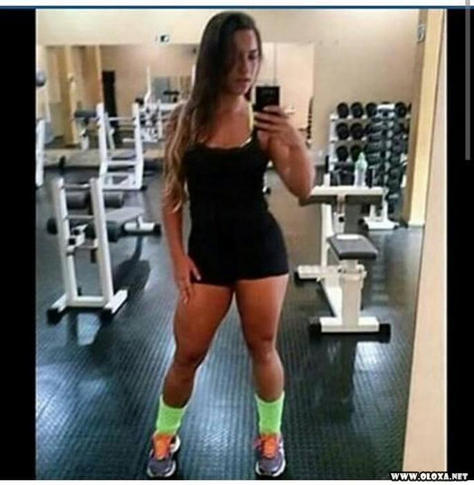 Varias fotos de gostosas para animar seu final de semana 10