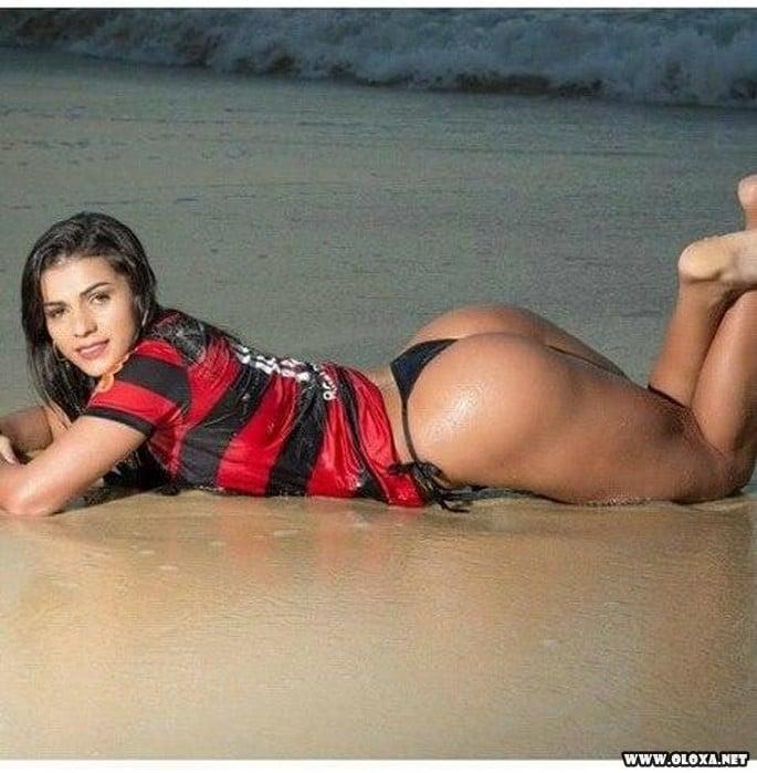 Varias fotos de gostosas para animar seu final de semana 5