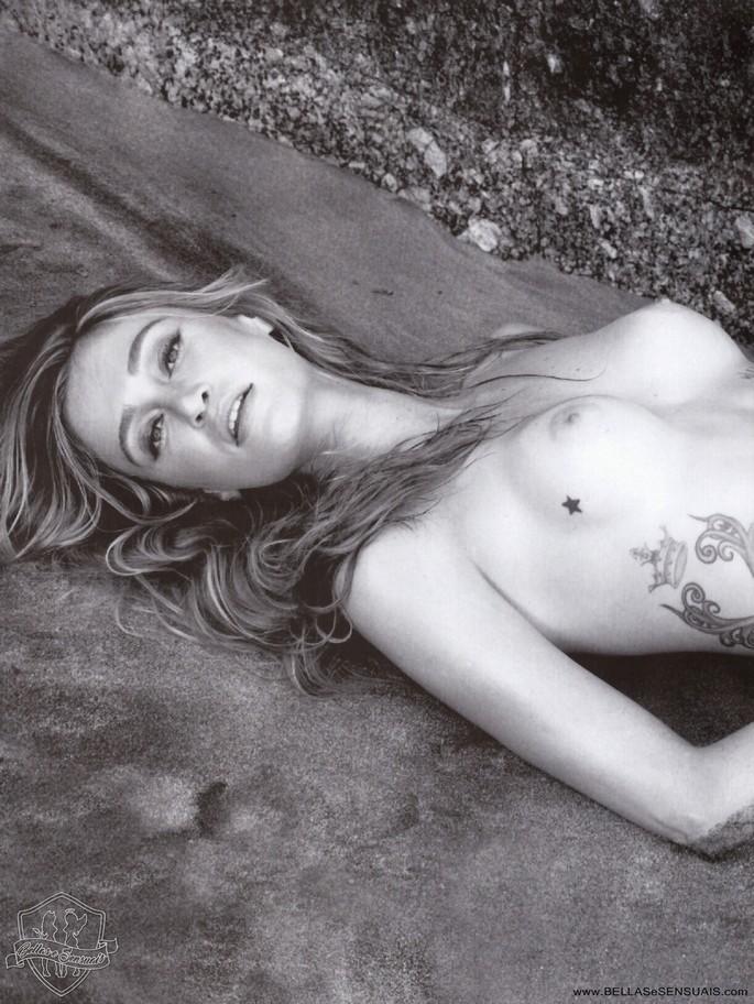 Vivi Orth Nua na Playboy de maio 32