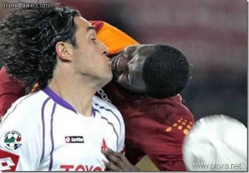 a-funny-soccer-moments-3