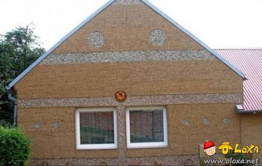 Aqui, a rolha não vai pro lixo — vai pra parede.