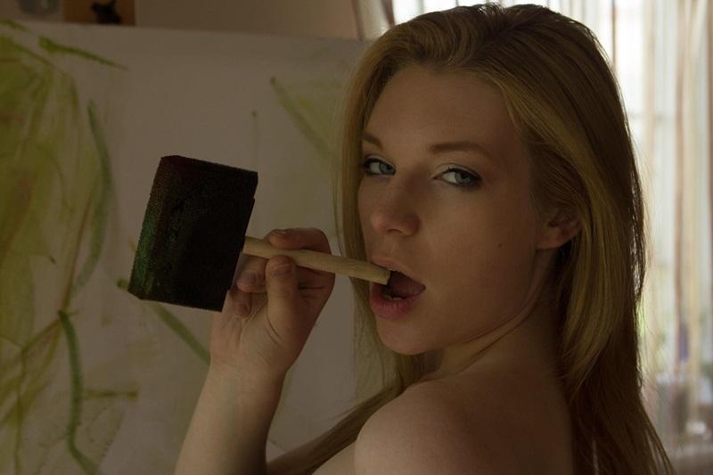 Loirinha safada linda e muito gostosa bucetuda