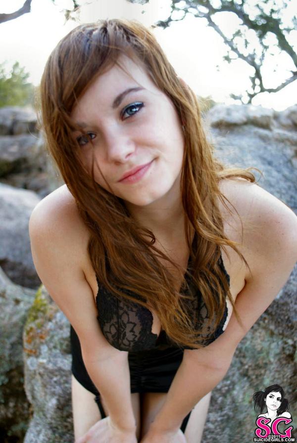 Ruivinha da bucetinha peluda nua peitinhos perfeitos