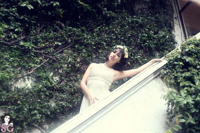 Morenaça tatuada rabão lindo buceta depilda